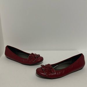 VANELI FLATS Dark Red Bow Ruffle Toe Slip Ons Size 8